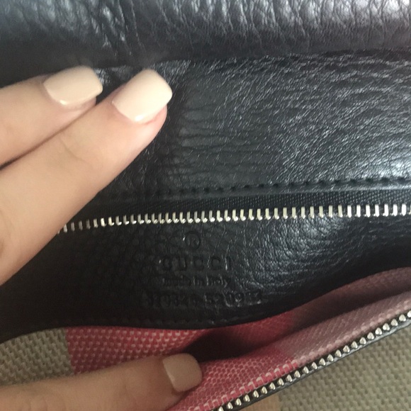 Authentic Gucci Black Handbag - Picture 6 of 7